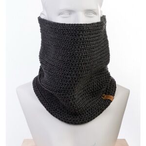 Vobelle Handmade in the USA Gray Large Knit Cowl Scarf Winter Stylist